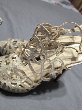 Jessica Simpson Gold Cutout Slingback Heels